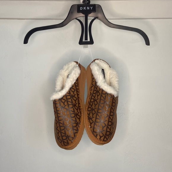 Dkny Shoes - DKNY Slippers
